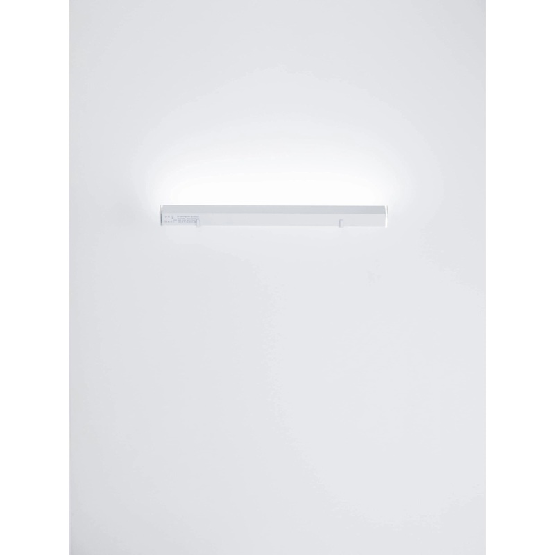 Pencil LED Cordless Horizontal Wall Sconce