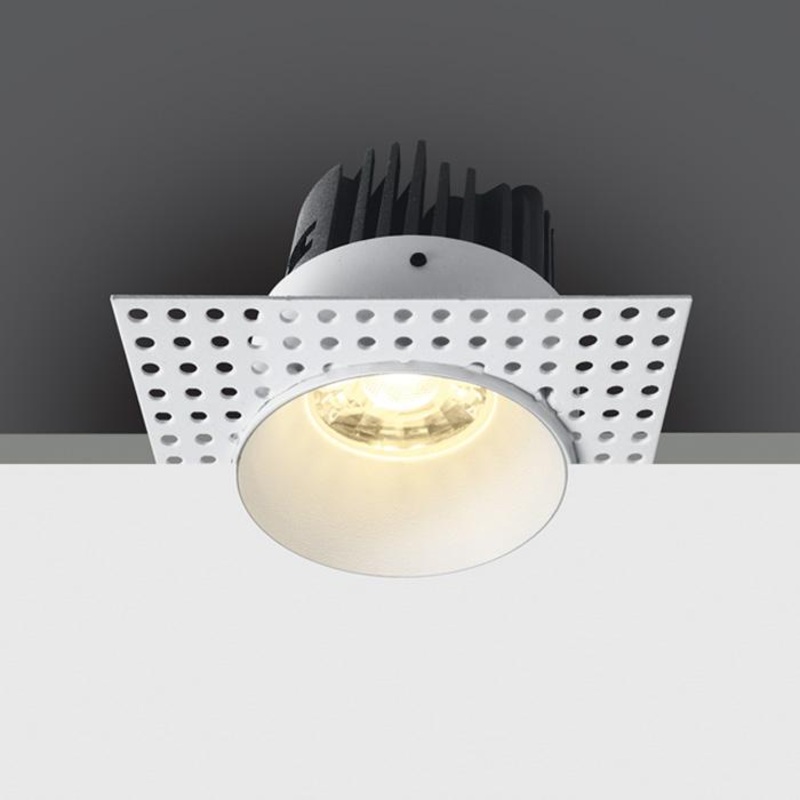 LED Spotlight White Circular Warm White LED Outdoor 500lm Die Cast One Light SKU:10107BT/W/W